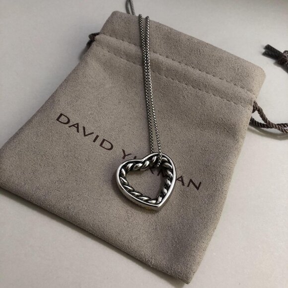 David Yurman Heart Pendant Necklace in 925 Sterling Silver - Picture 4 of 9
